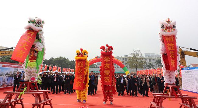 學校舞獅隊表演1（修）.jpg